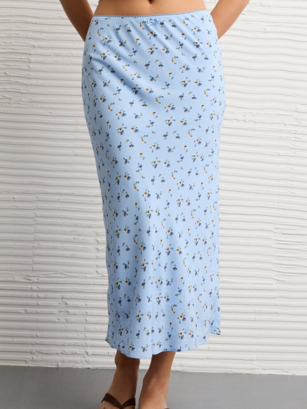 American Eagle Light Blue Floral Midi Slip Skirt, SZ L, NWOT